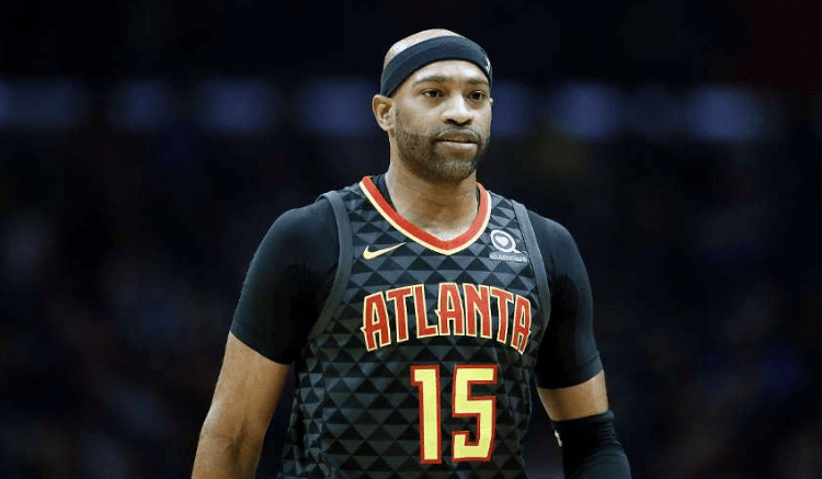 NBA, Carter mund të bëhet lojtari që luan në katër dekada (VIDEO)