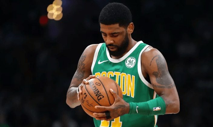 Spurs fitojnë bindshëm ndaj Celtics (VIDEO)