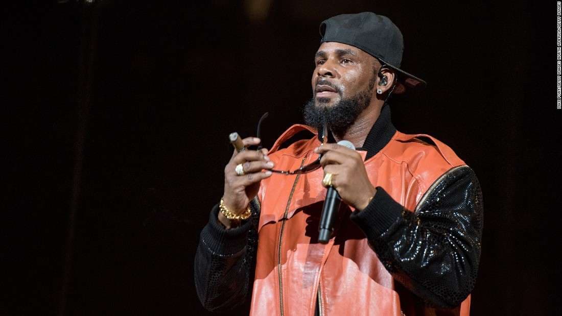 R Kelly sërish në pranga