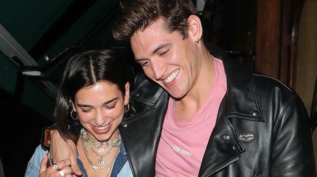 Dua Lipa i uron ditëlindjen të dashurit të saj