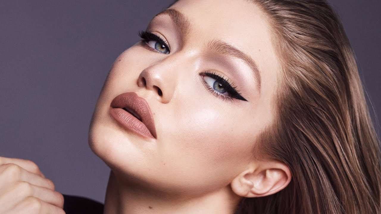 Si duket Gigi Hadid pa grim në palestër?