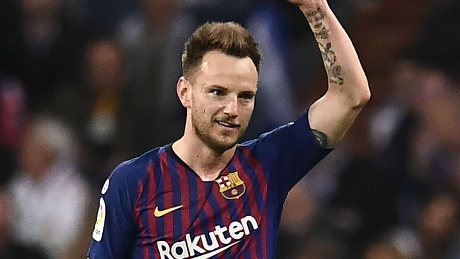 Barcelonës i duhet të vendosë për Rakitic