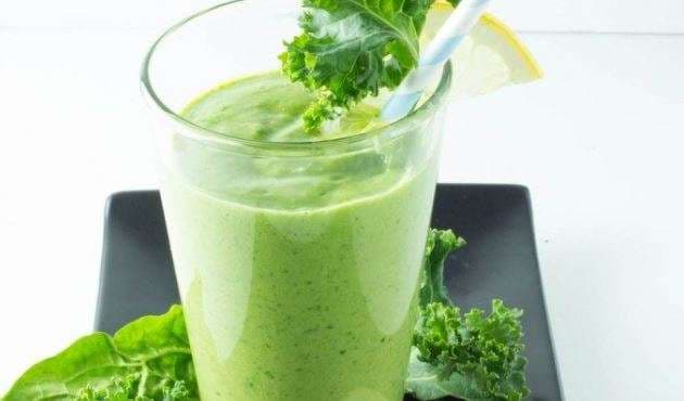 Niseni mëngjesin me smoothie me spinaq
