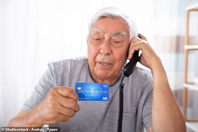 Të biesh pre e një mashtrimi, sinjalizon se mund të vuani nga Alzheimeri