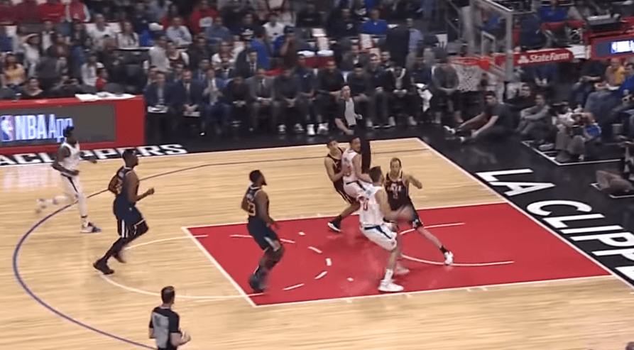 Clippers fitojnë ndeshjen e zjarrtë ndaj Jazz (VIDEO)
