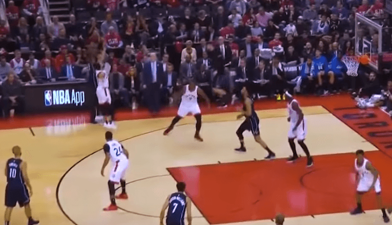 Raptors dërrmojnë Magic (VIDEO)
