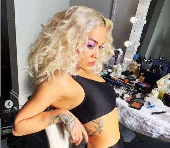 Rita Ora shkëlqen në fotosesionin e fundit (FOTO)