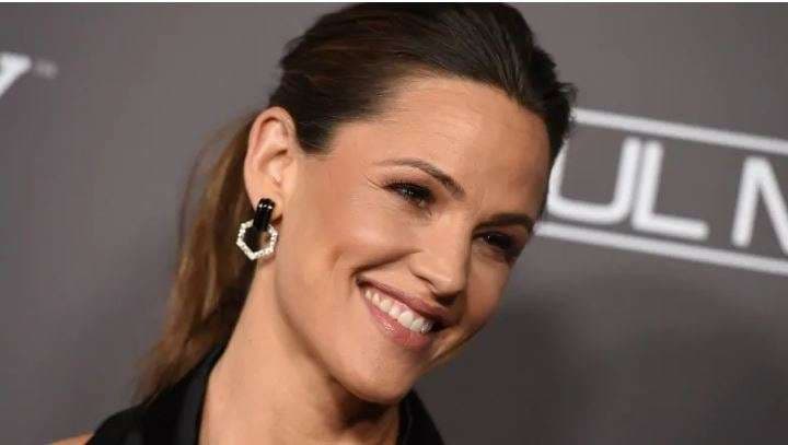 Jennifer Garner tregon se bukuria për të nuk ka zgjuar kureshtje kur ishte fëmijë