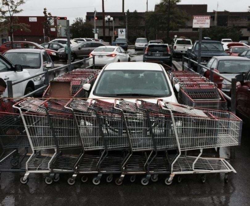Parkingu – ky problem i të gjithëve (FOTO)