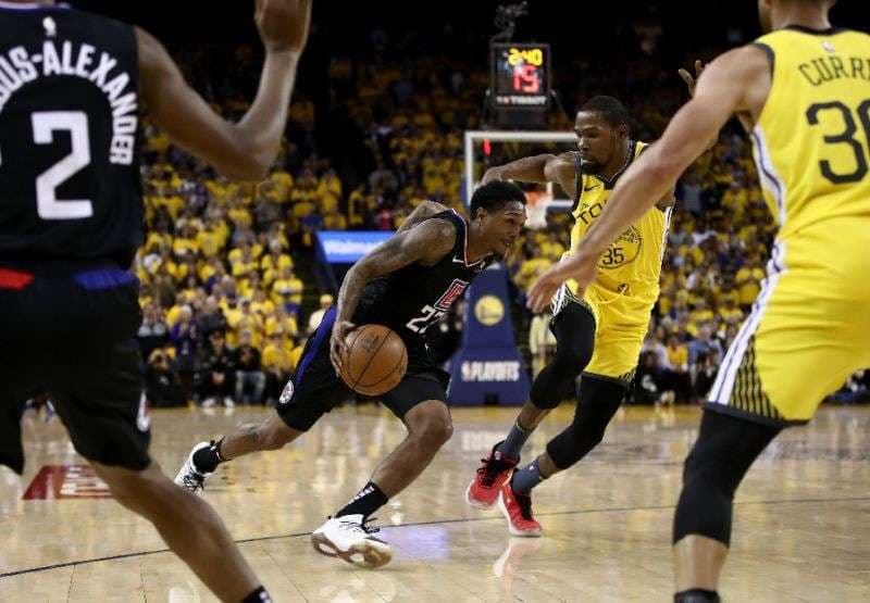 Clippers me rikthim historik kundër kampionit (VIDEO)
