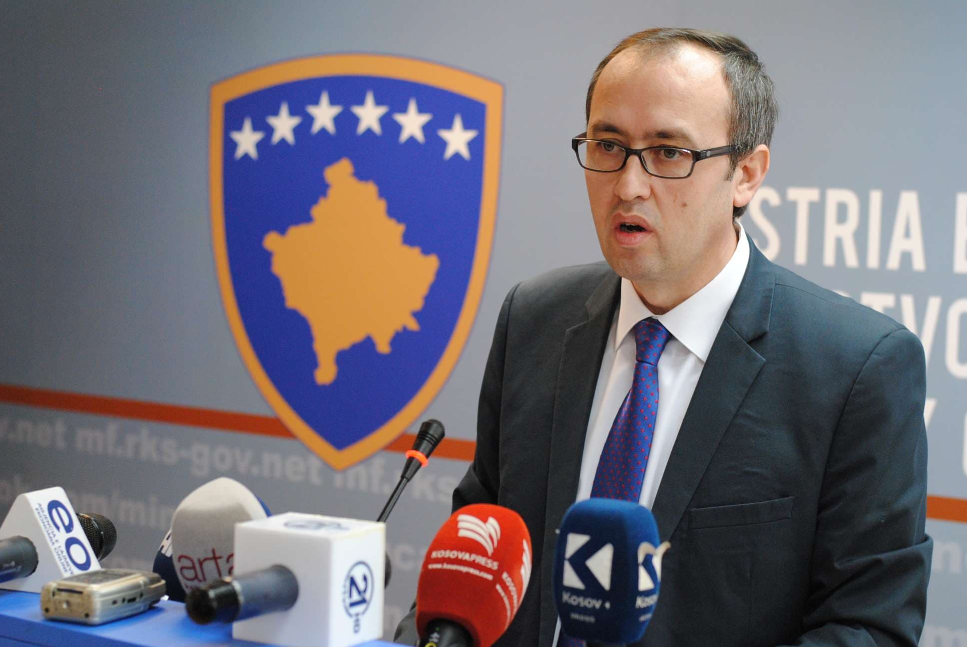 Hoti: Marrëdhëniet mes Kosovës dhe aleatëve të huaj janë përkeqësuar