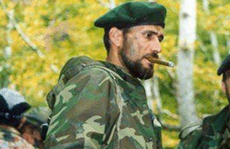 Publikohet punimi i diplomës i Agim Ramadanit (FOTO)
