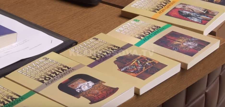 Shkrimtarët vlerësojnë veprën e Agim Gjakovës (VIDEO)