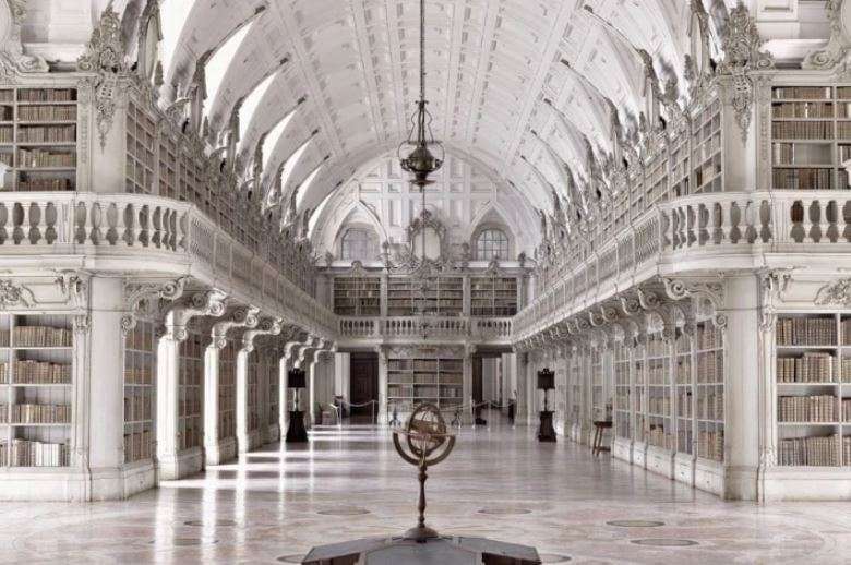 Në prag të Ditës së Librit – brenda bibliotekave më magjike të botës
