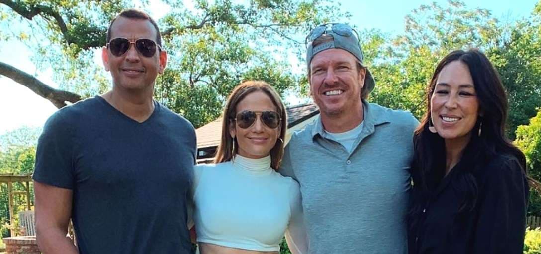 Jennifer dhe Alex takohen me Chip dhe Joanna Gaines