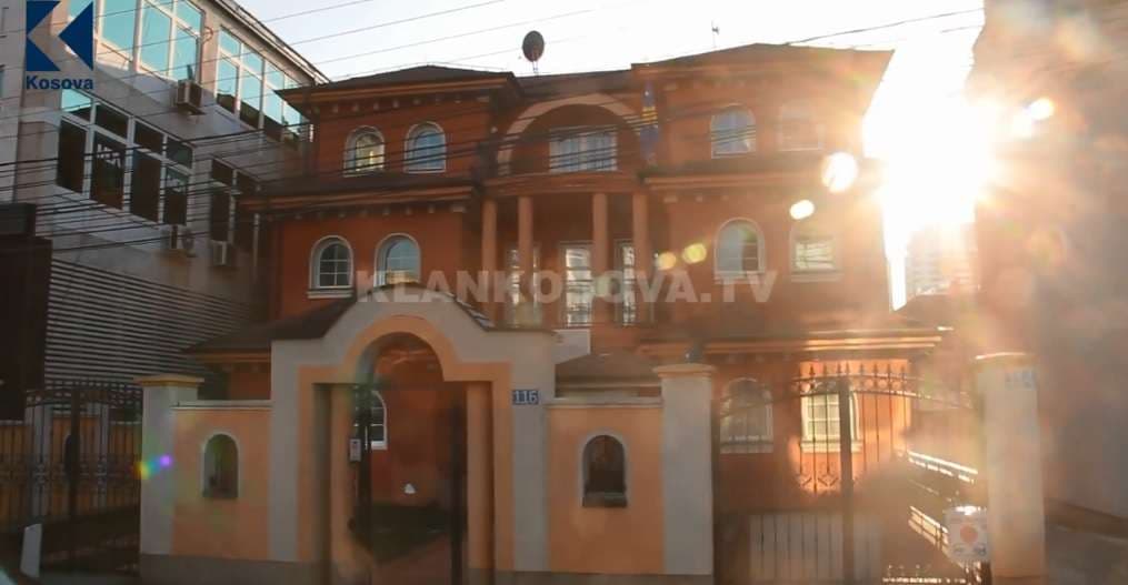 78 ditë lufte rrëfehen në "Qyteza Pejton" - libër nga Naim Uka (VIDEO)