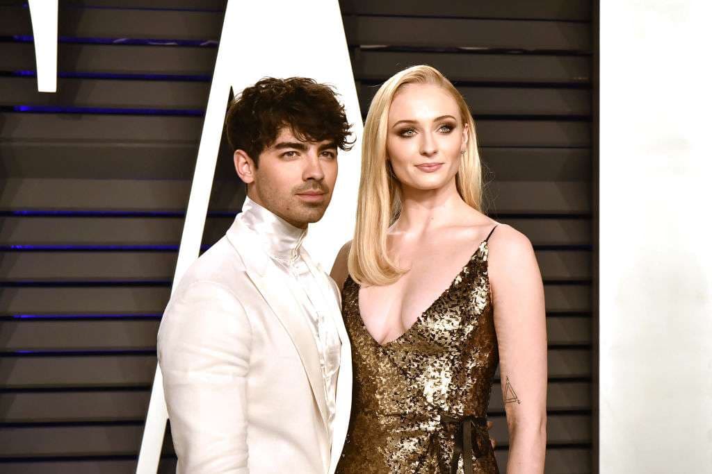 Ja pse Joe Jonas nuk e shoqëroi Sophie Turner në Emmy Awards