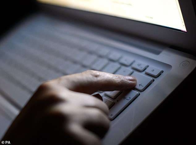 Pornografia shpallet rrezik për shëndetin publik në Arizona