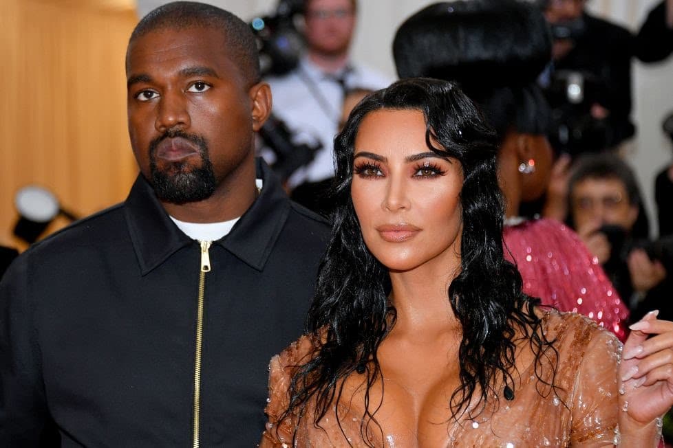 Vjen në jetë fëmija i katërt i Kim dhe Kanye, është djalë