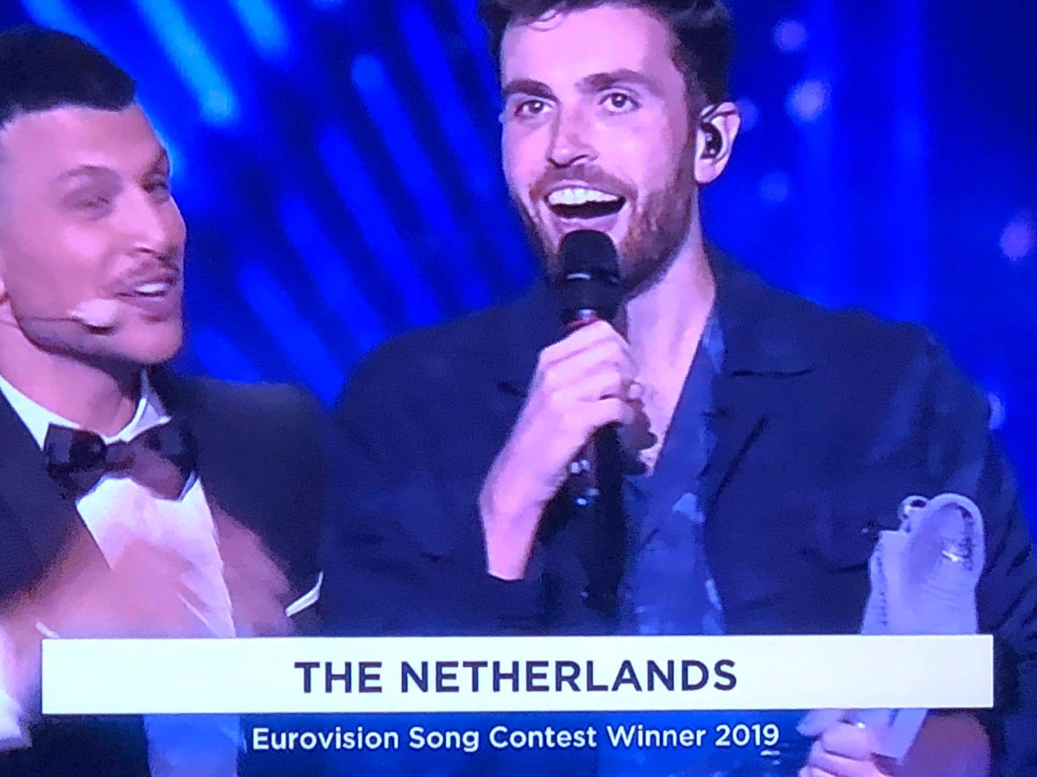 Holanda fiton Eurovisionin (VIDEO)
