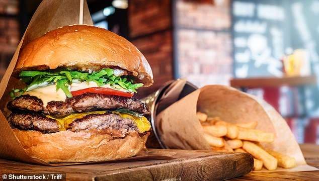 Studimi: Ushqimet fast-food po shkaktojnë depresion