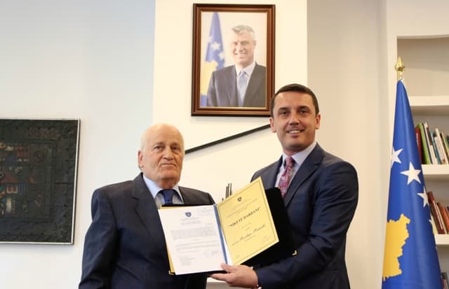 Çmimi “Niketë Dardani” i ndahet etnomuzikologut Rexhep Munishi