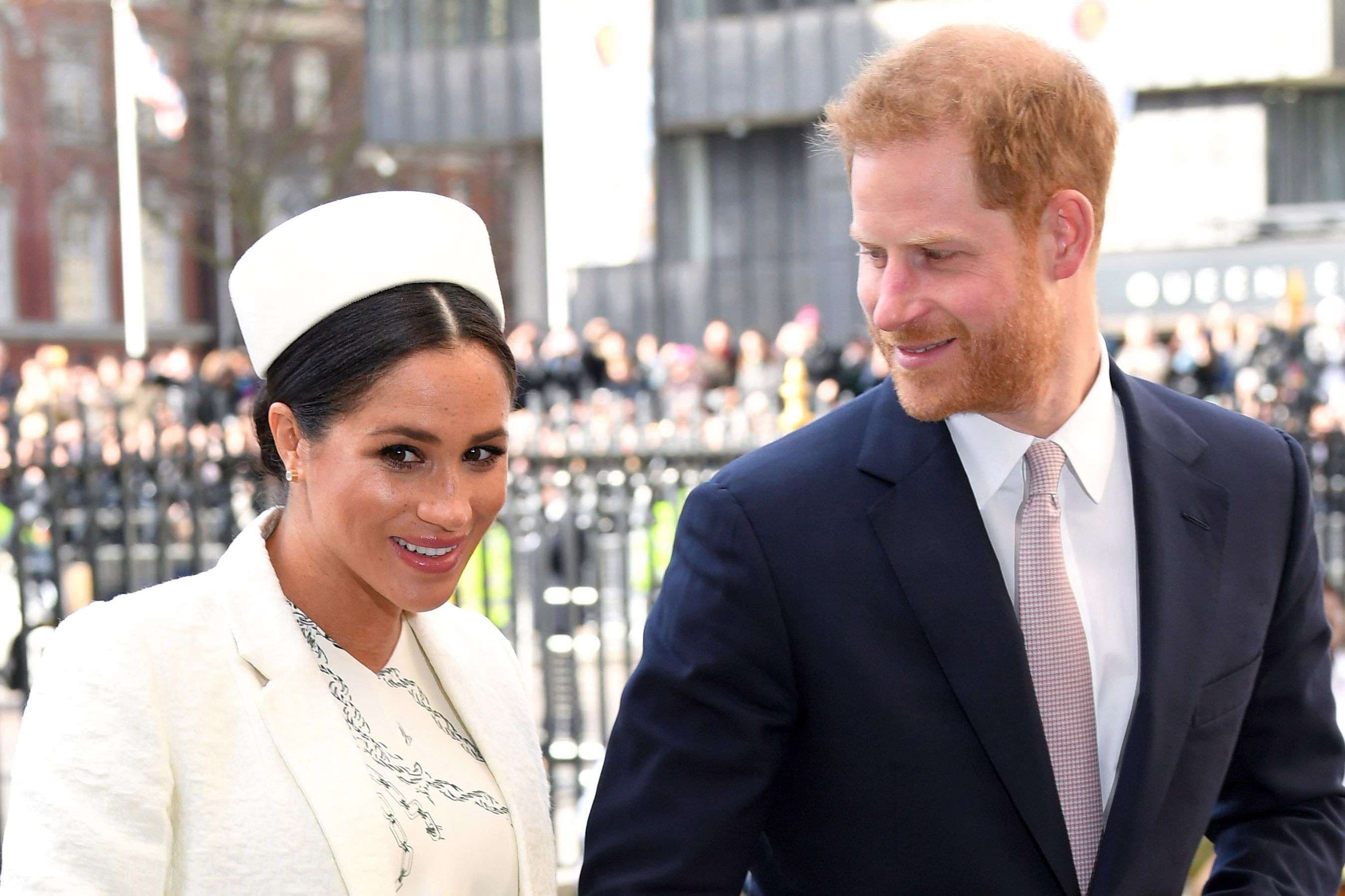 Meghan Markle shkon për të lindur