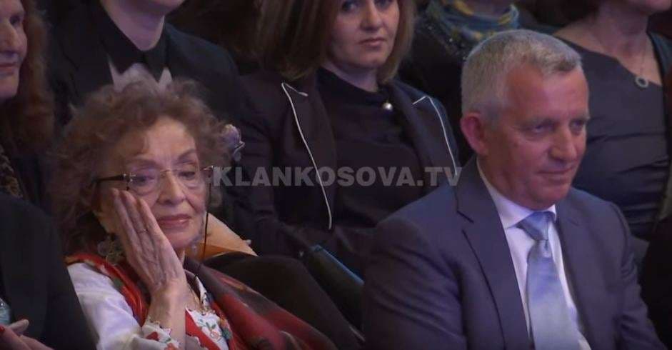 Shqipëria i feston ditëlindjen Nexhmije Pagarushës (VIDEO)