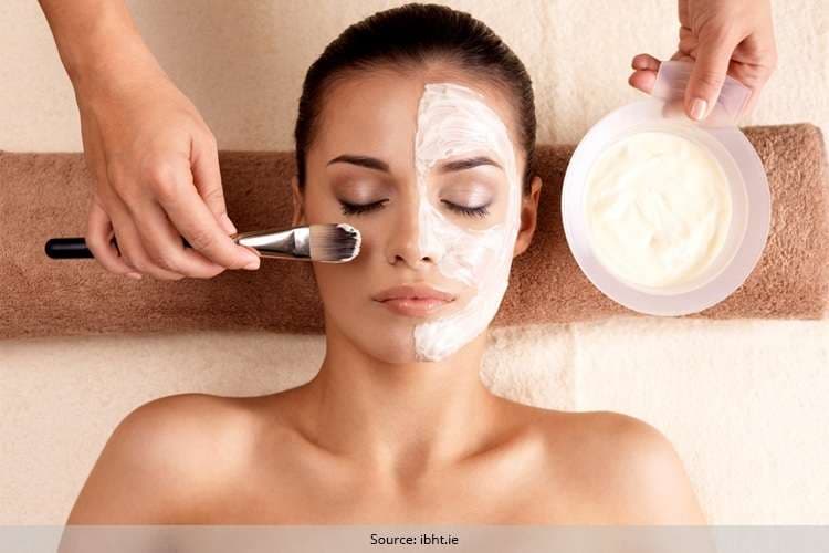 Maskat që dermatologët i ndalojnë kategorikisht