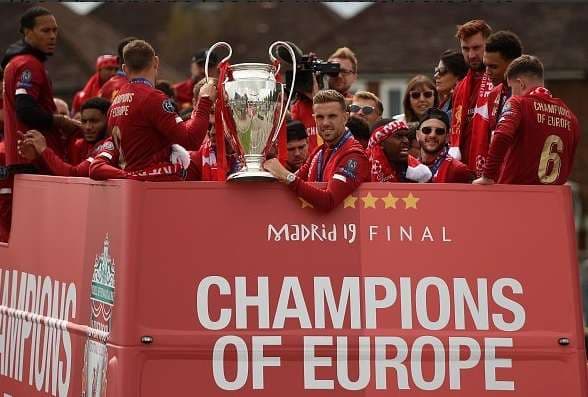 Fillon parada e triumfuesve të Ligës së Kampionëve (FOTO)