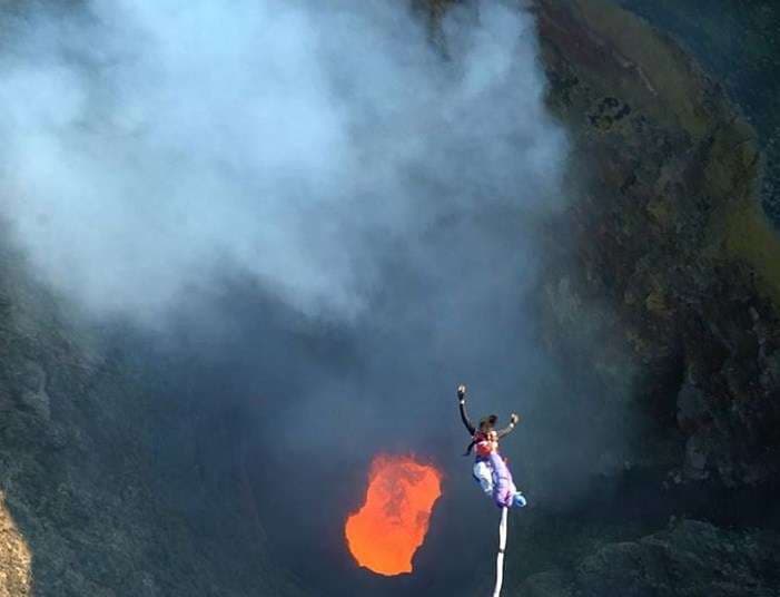Gjërat më të çmendura që kanë bërë turistët (FOTO)