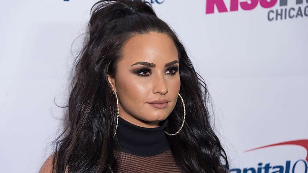 Demi Lovato bëhet me tatuazh të ri (FOTO)