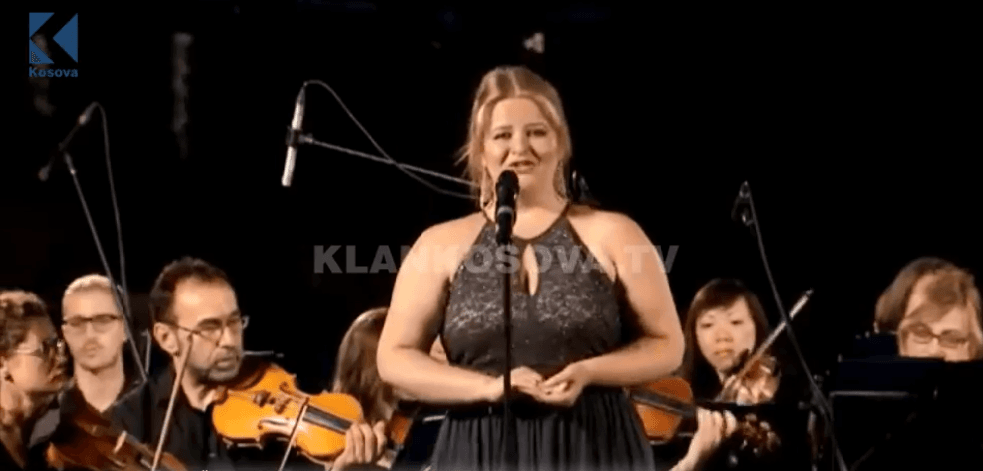 Të jesh soprano si Marigona Qerkezi (VIDEO)