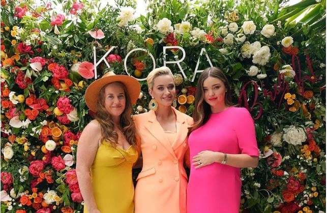 Miranda Kerr bën fotografi me të fejuarën e ish-bashkëshortit të saj