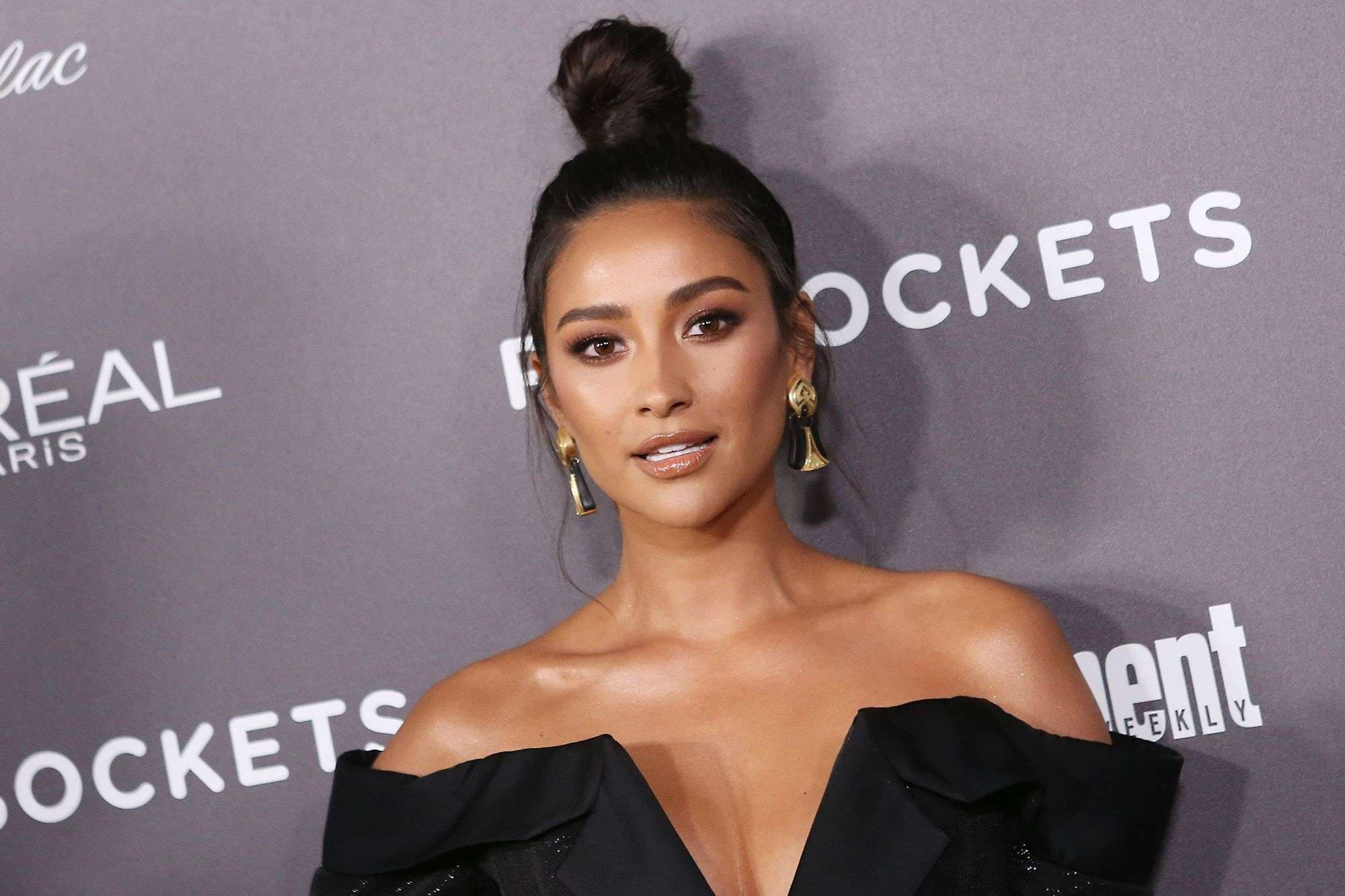 Shay Mitchell është shtatzënë (FOTO)