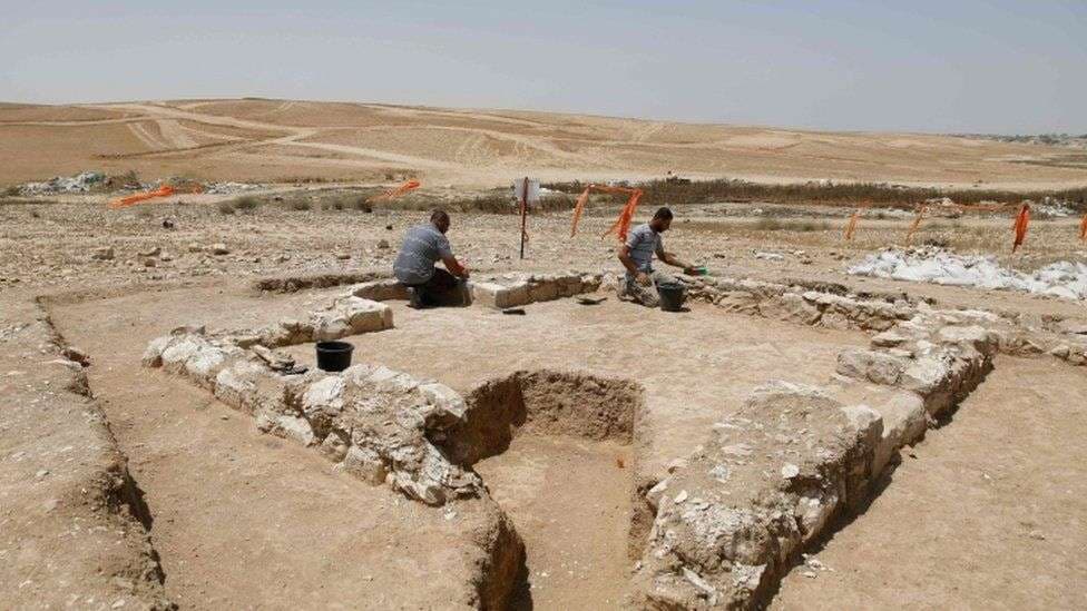 Arkeologët izraelitë zbulojnë xhaminë 1200 vjeçare (FOTO)