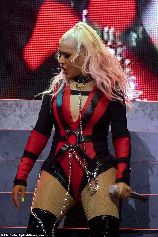 Christina Aguilera befason fansat e saj në Berlin