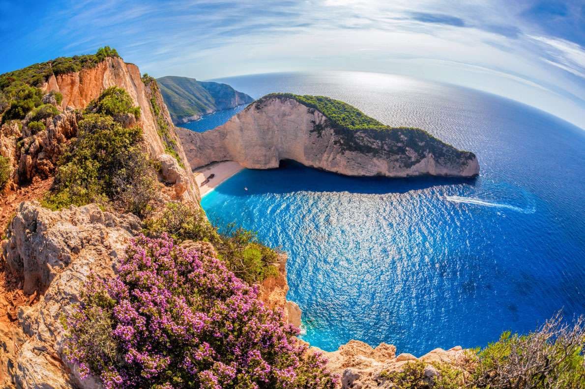 Vendet e kristalta të Europës që magjepsin turistët (FOTO)