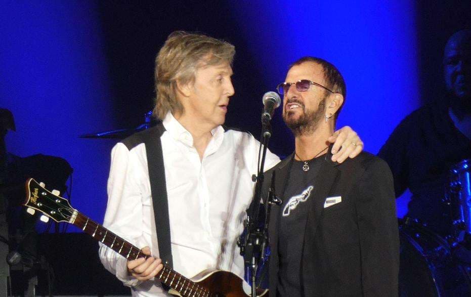 Paul McCartney dhe Ringo Starr ribashkohen për dy këngë (VIDEO)