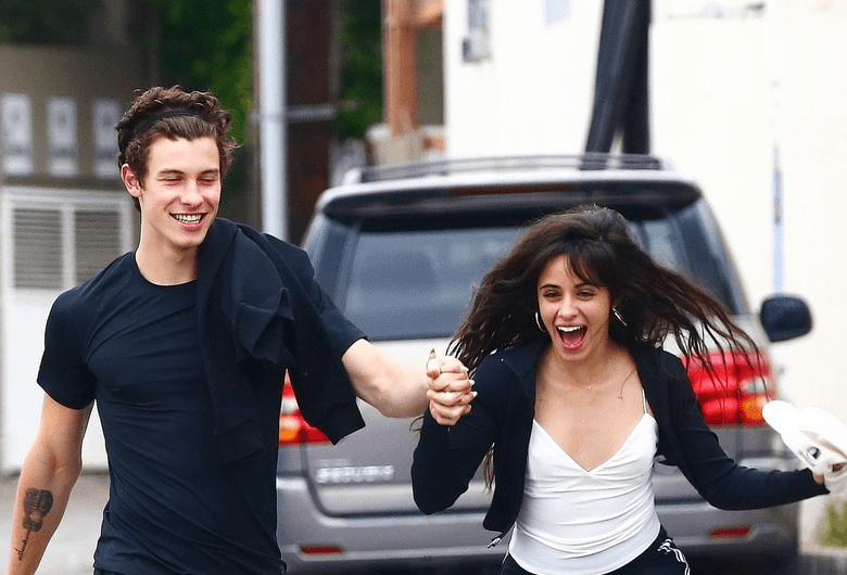 Konfirmohet lidhja e Shawn Mendes me Camila Cabello (FOTO)