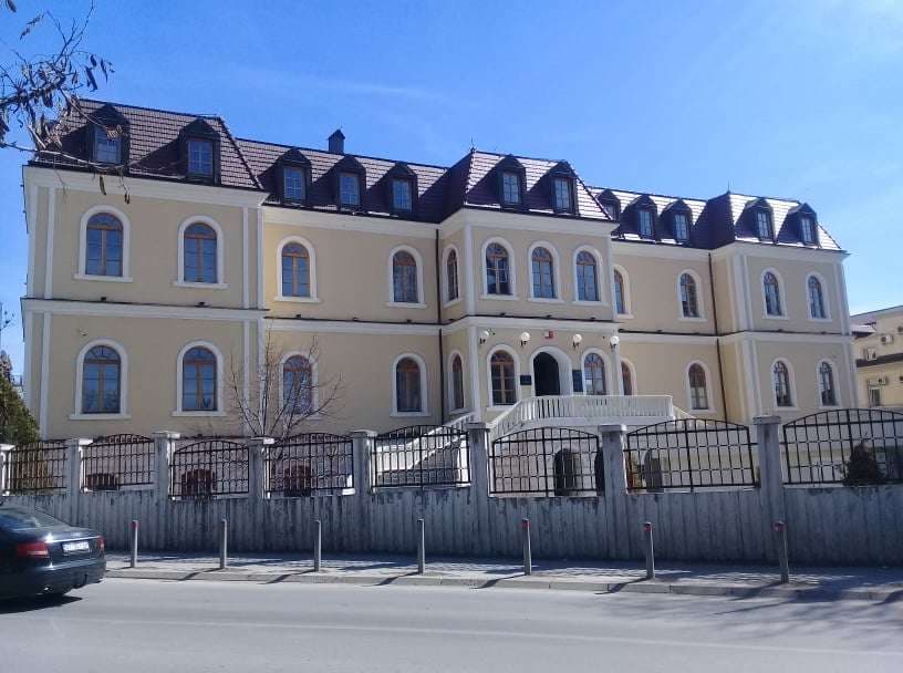 Këshilli Drejtues i Muzeut Kombëtar të Kosovës reagon për shkarkimin e Ajet Lecit
