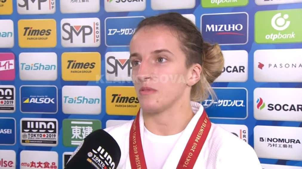 Distria e bronztë në Tokio (VIDEO)