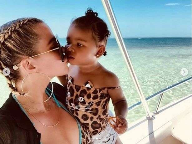 Khloe nuk përmbahet, u reagon kritikuesve në Instagram