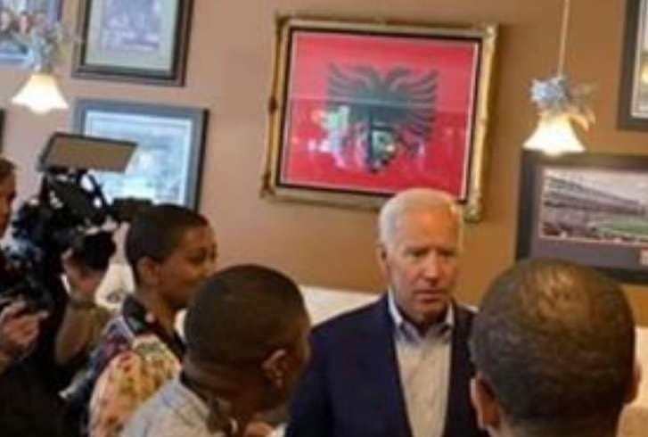 Joe Biden viziton restorantin e një shqiptari në Detroit (FOTO)