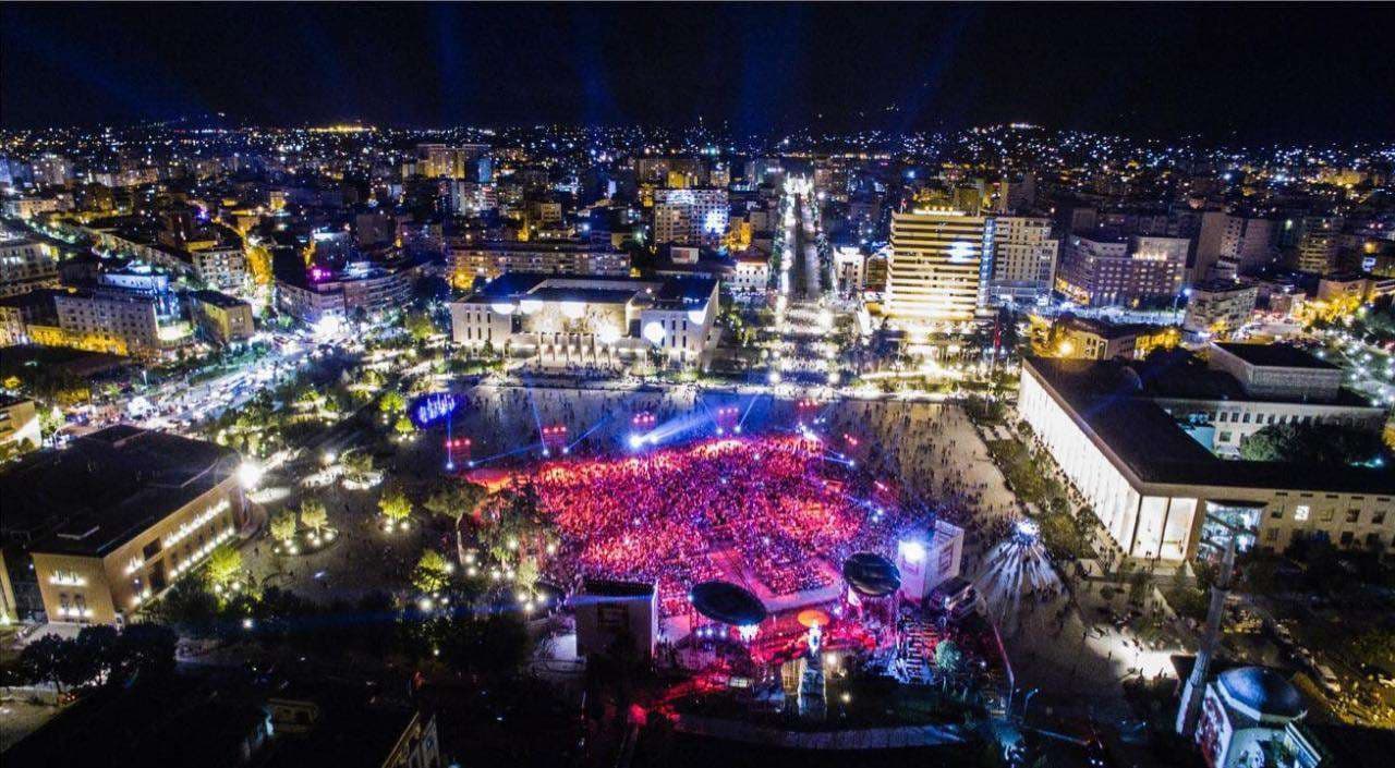 As Parisi as Amsterdami, dy qytetet më të preferuara të turistëve janë Tirana dhe Lviv