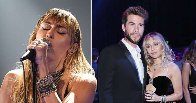 Miley Cyrus performon për herë të parë para publikut këngën kushtuar Liam Hemsworth (VIDEO)