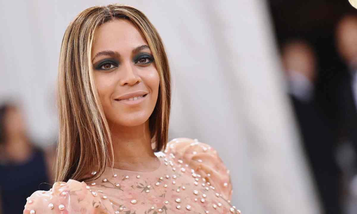 Beyonce shijon pushimet me binjakët e saj