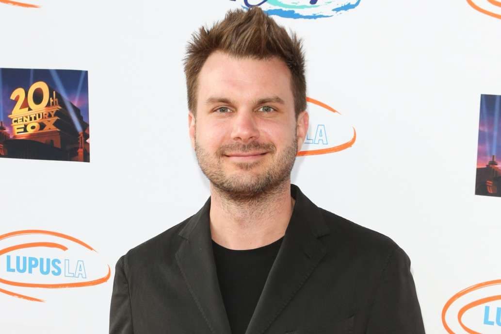 Howie Day arrestohet pasi sulmon ish të dashurën