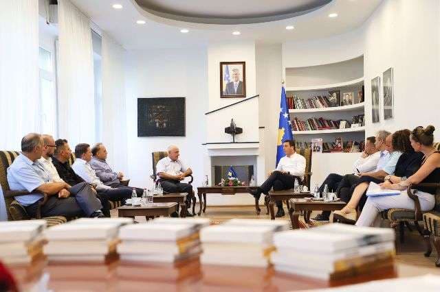 Ministria e Kulturës shpërndan 135 libra për Luginën e Preshevës