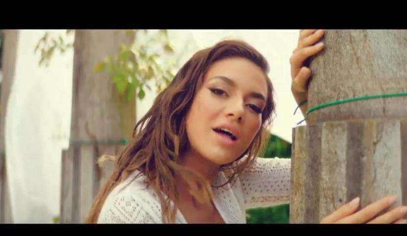 Elvana Gjata sjell këngën “A m’don” (VIDEO)